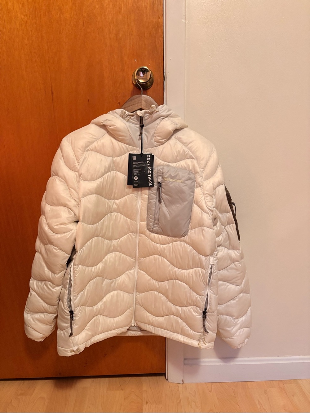 Peak Performance Helium Utility Down Jacket